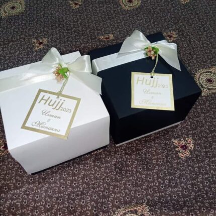 Hajj And Umrah Box White And Black