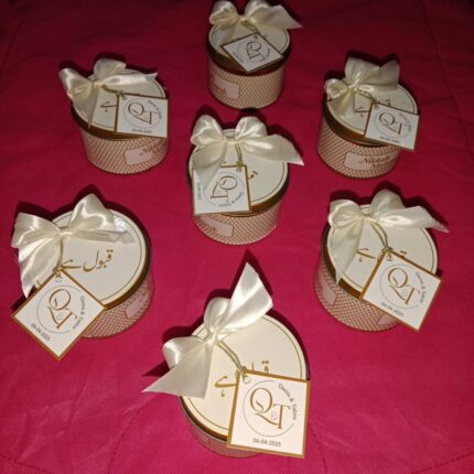 Tin With Tag Tai Bid Bixes uniqes Style